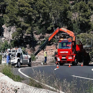 Servicios de rescate con pluma